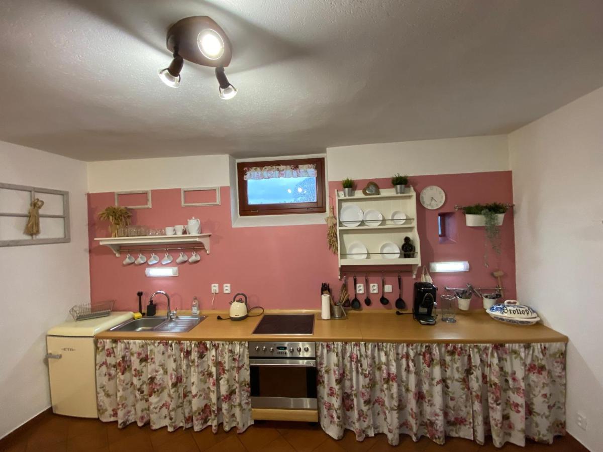 Chalupa Na Louce Salmov Mikulasovice Exterior foto